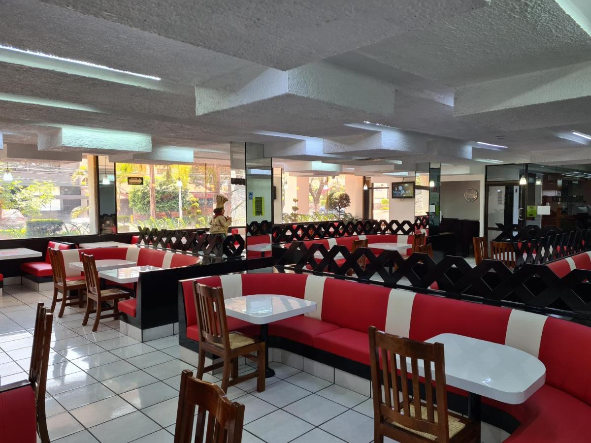 גואדלחארה Hotel Las Pergolas מראה חיצוני תמונה