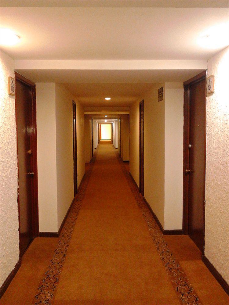 גואדלחארה Hotel Las Pergolas מראה חיצוני תמונה
