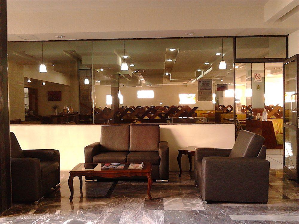 גואדלחארה Hotel Las Pergolas מראה חיצוני תמונה