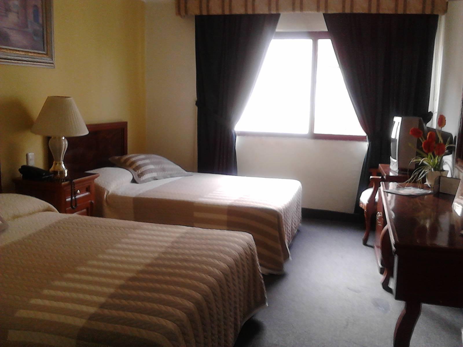 גואדלחארה Hotel Las Pergolas מראה חיצוני תמונה