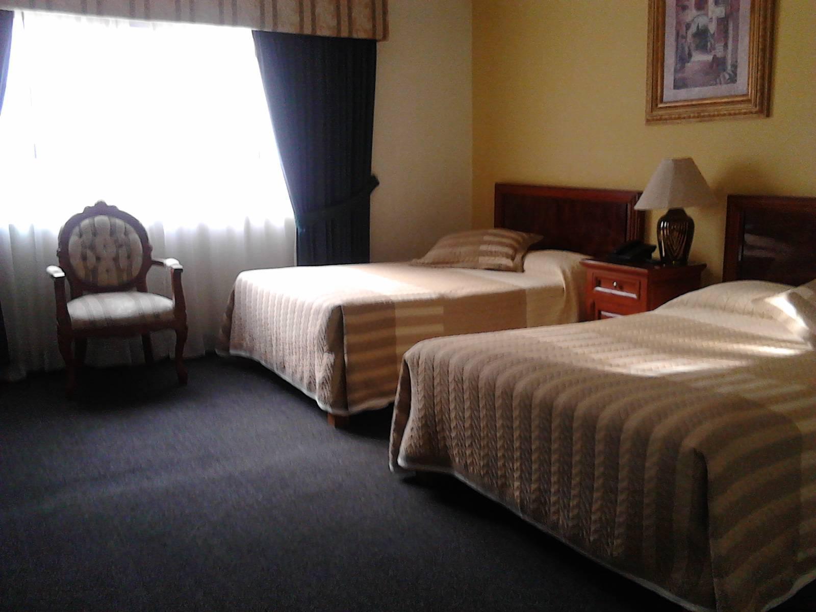 גואדלחארה Hotel Las Pergolas מראה חיצוני תמונה
